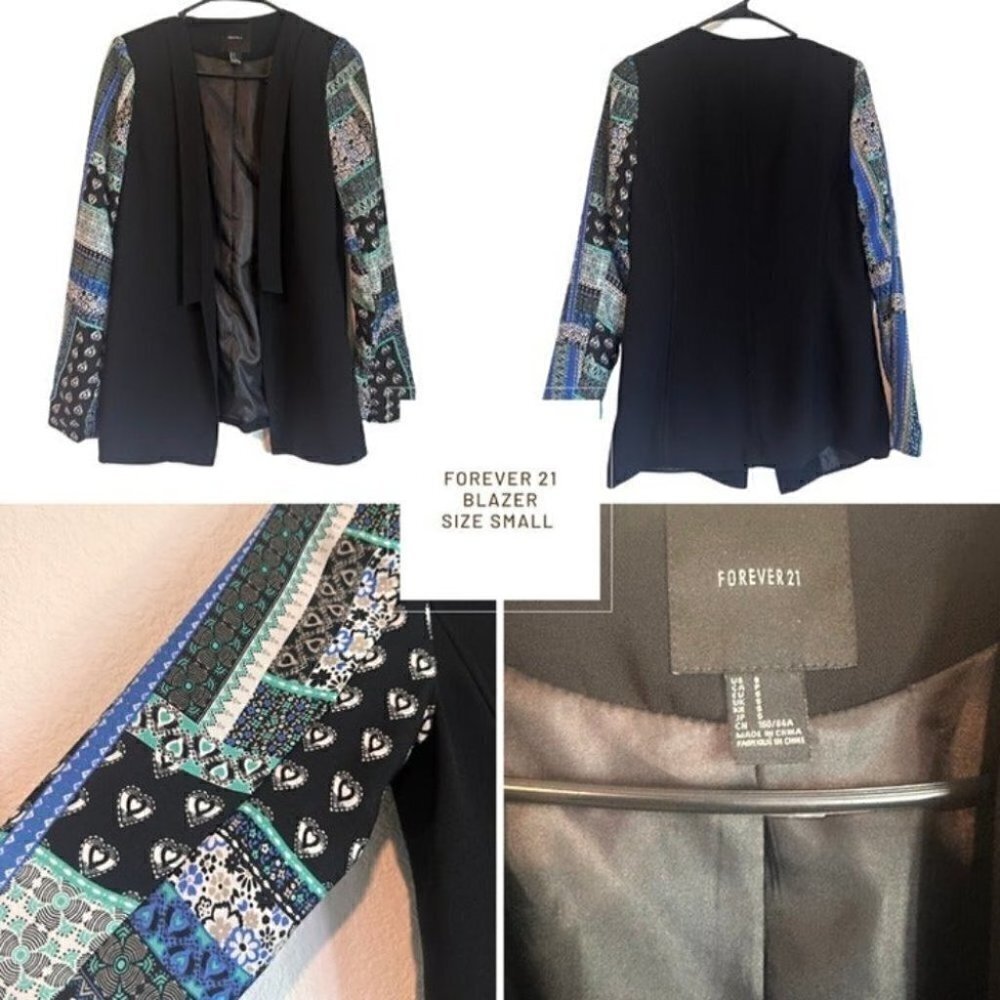 Black Blazer with printed sleeves​​